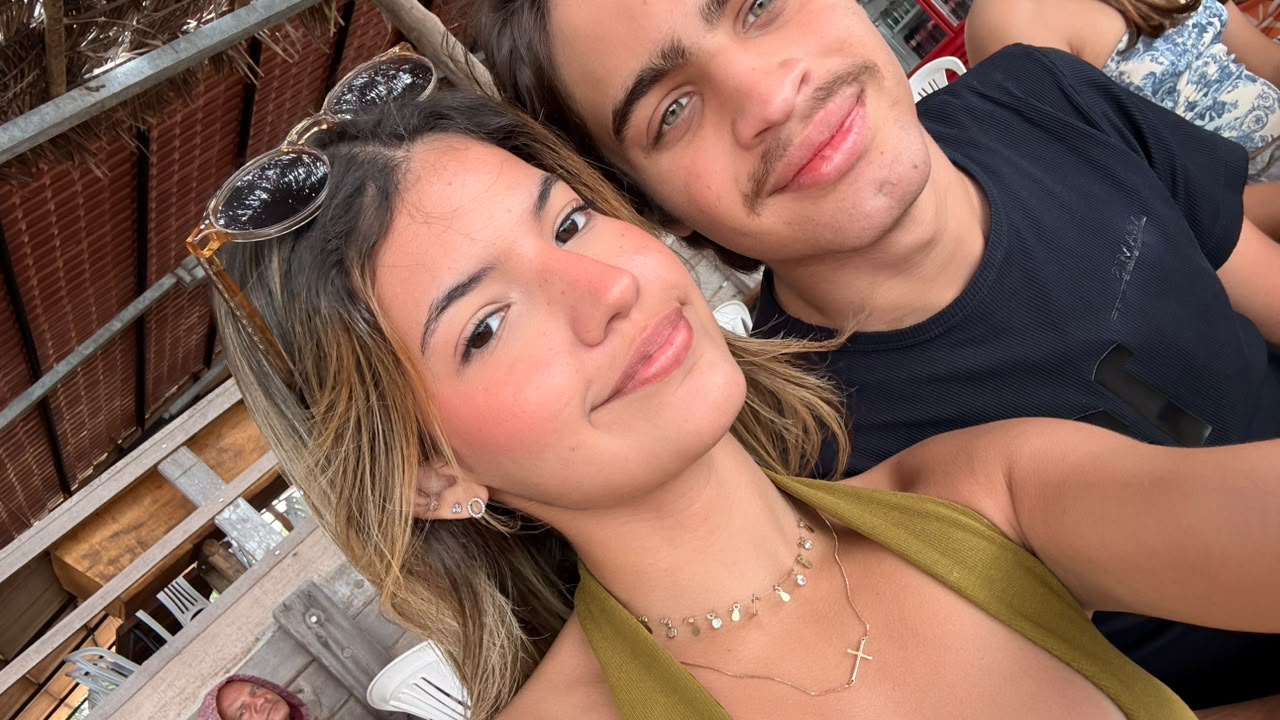 Olha seus olhinhos e us meusssss